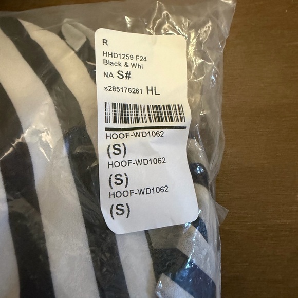 House of Harlow 1960 Black and White Strapless Dress - Picture 5 of 8